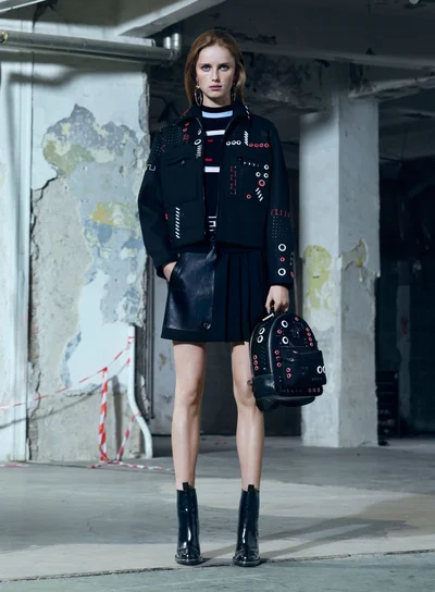 Look 16